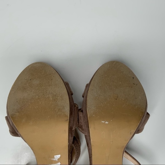 MARIE Claire suede high heels. - Picture 8 of 8